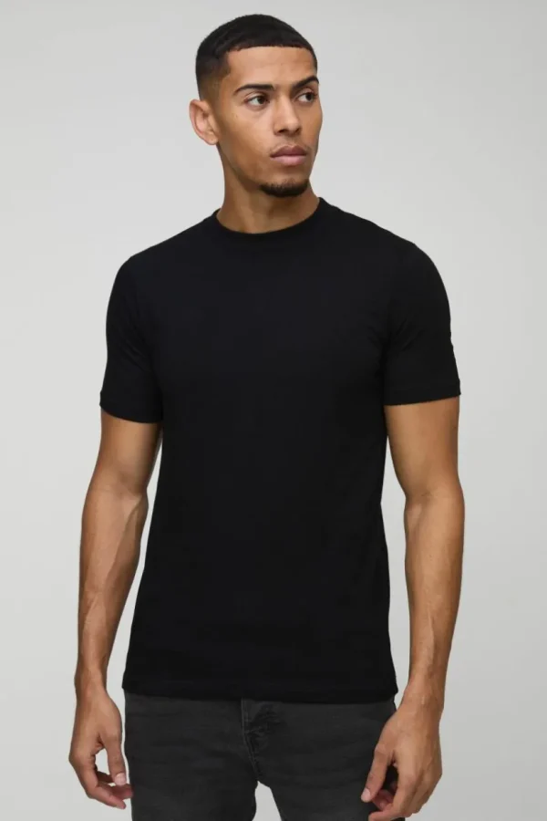 boohooMAN Basic Muscle Fit Crew Neck T-Shirt | Going Out