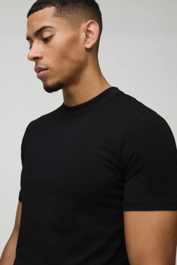 boohooMAN Basic Muscle Fit Crew Neck T-Shirt | Going Out