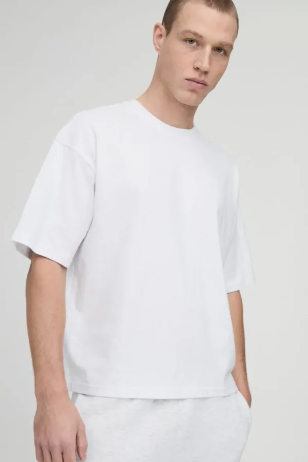 boohooMAN Basic Oversized Boxy Crew Neck T-shirt | Basics - Elevated | T-Shirts