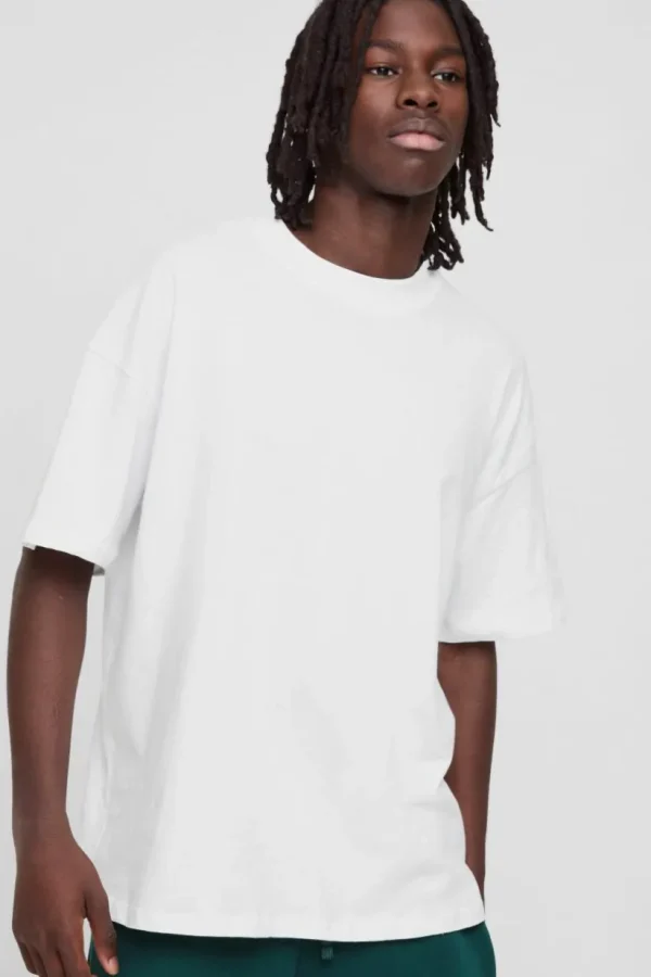 boohooMAN Basic Oversized Crew Neck T-shirt | Basics - Elevated | T-Shirts