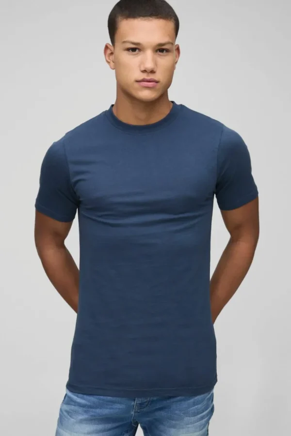 boohooMAN Basic Slim Fit Crew Neck T-Shirt | Basics - Elevated | T-Shirts