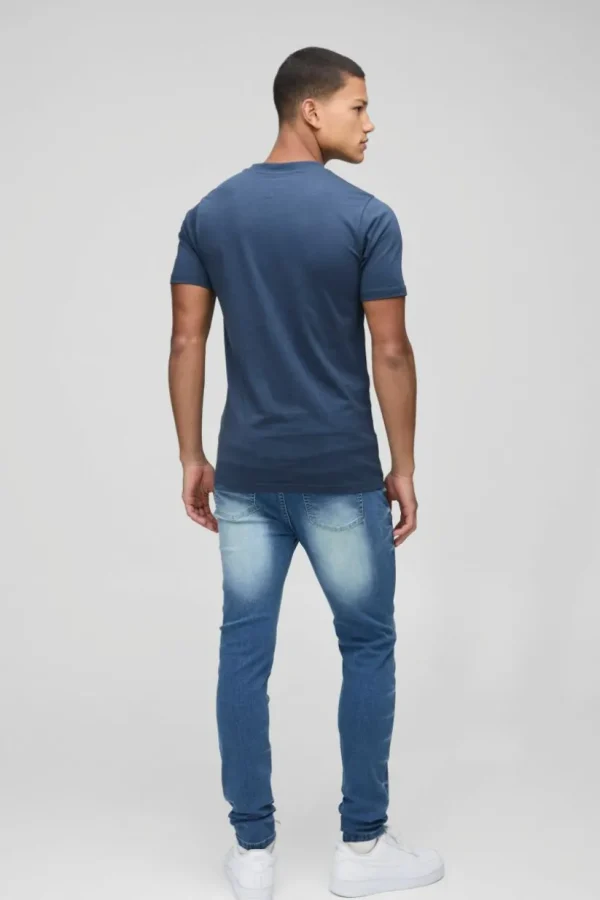 boohooMAN Basic Slim Fit Crew Neck T-Shirt | Basics - Elevated | T-Shirts