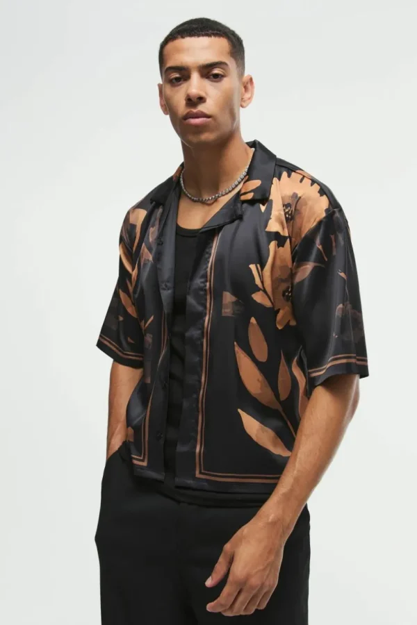 boohooMAN Boxy Printed Satin Revere Short Sleeve Shirt | Shirts | Going Out Shirts