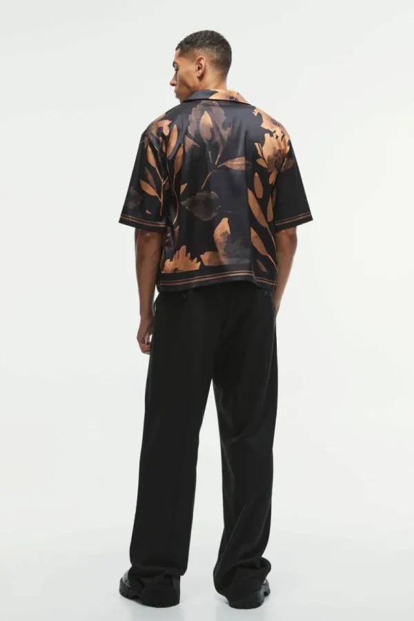 boohooMAN Boxy Printed Satin Revere Short Sleeve Shirt | Shirts | Going Out Shirts