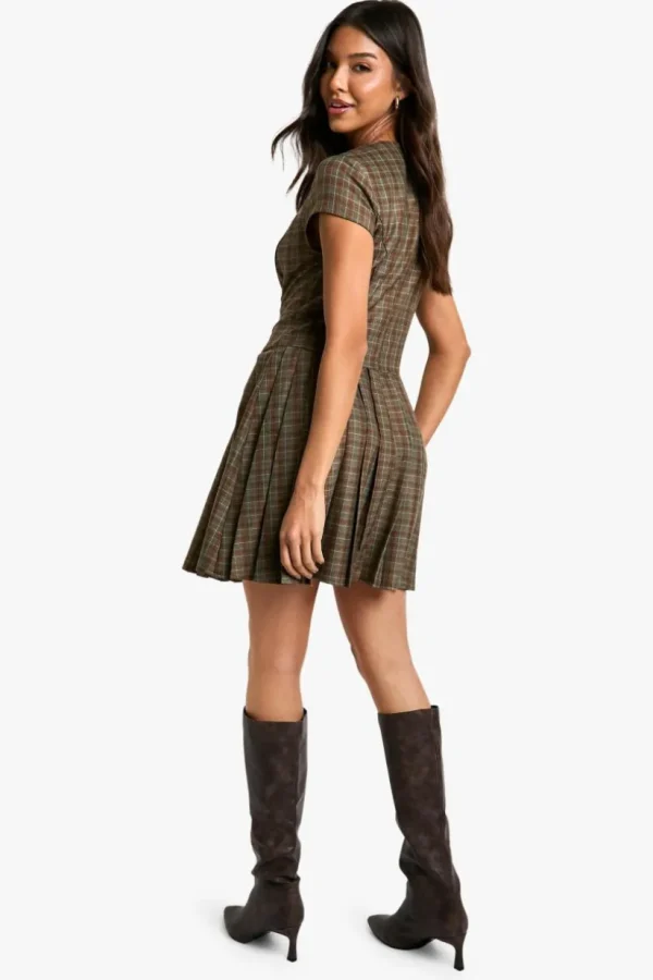 boohoo Cap Sleeved Pleated Tailored Dress | Women Shirts | Foundation