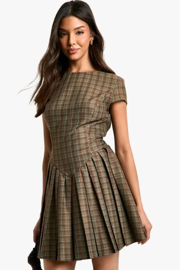 boohoo Cap Sleeved Pleated Tailored Dress | Women Shirts | Foundation