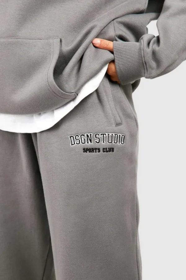 boohoo Dsgn Studio Applique Oversized Jogger | Women Shirts | Foundation