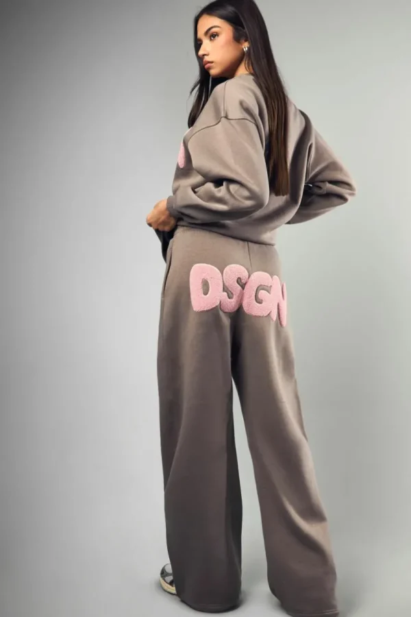 boohoo DSGN Towelling Applique Tracksuit | Women Shirts | Foundation