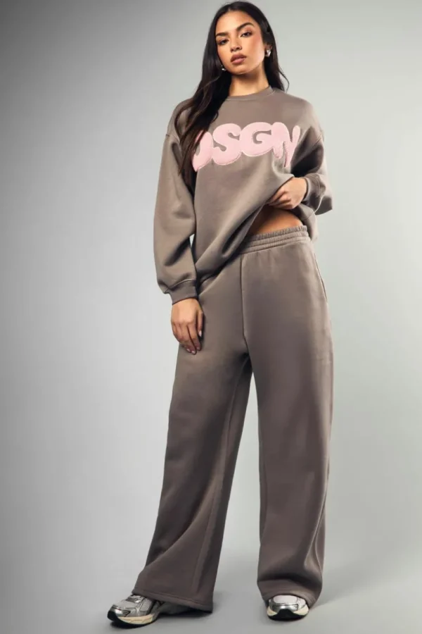 boohoo DSGN Towelling Applique Tracksuit | Women Shirts | Foundation