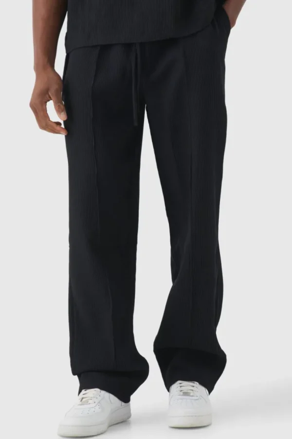 boohooMAN Elasticated Waist Relaxed Fit Pleated Trouser | Going Out | Trousers