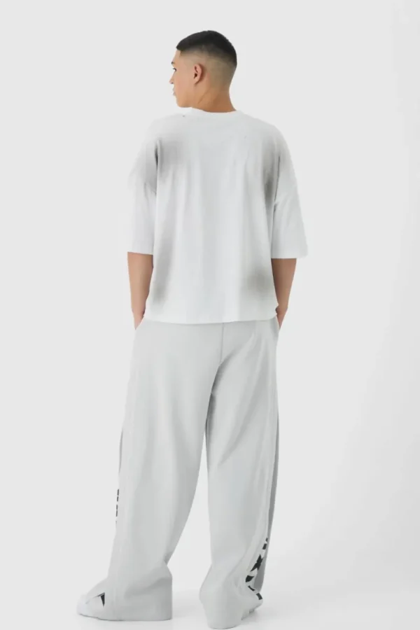 boohooMAN Extreme Wide Leg Pleated Gusset Jogger | Joggers