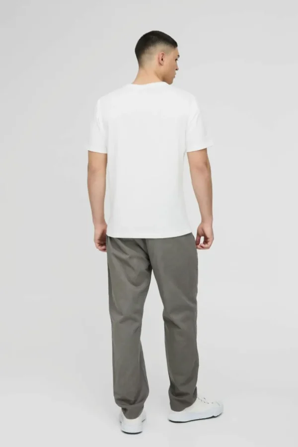 boohooMAN Fixed Waist Relaxed Cropped Pleated Chino Trousers | Trousers