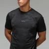 boohooMAN Man Active Camo Jacquard Regular Fit T-shirt | Gym T-Shirts & Vests | Gym Clothes