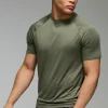 boohooMAN Man Active Lightweight Essentials Gym Regular Fit Raglan T-shirt | Gym Essentials | Gym T-Shirts & Vests