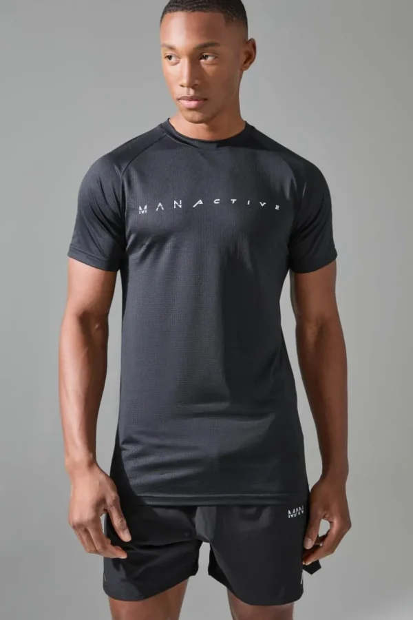 boohooMAN Man Active Muscle Fit Breathable Lightweight T-shirt | Gym T-Shirts & Vests | Gym Clothes