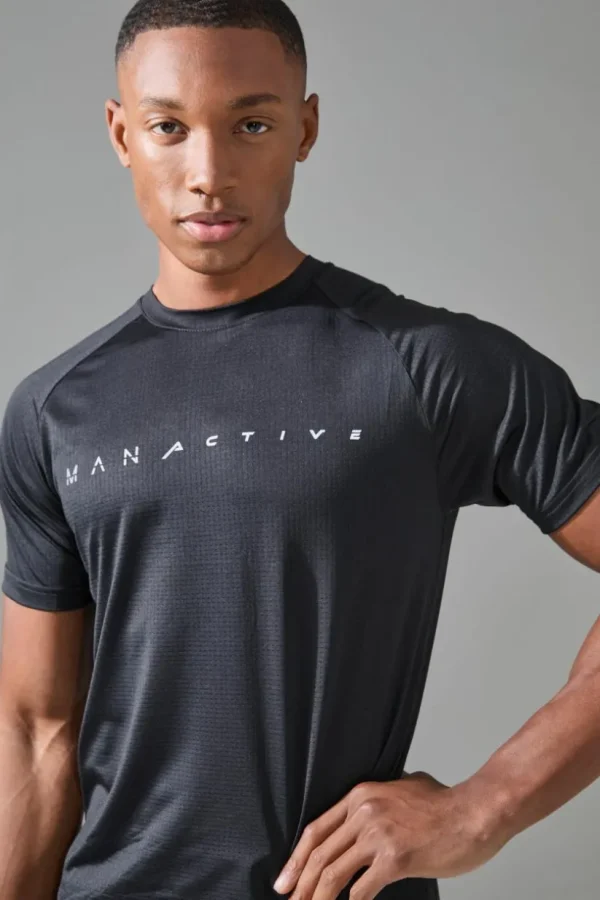 boohooMAN Man Active Muscle Fit Breathable Lightweight T-shirt | Gym T-Shirts & Vests | Gym Clothes