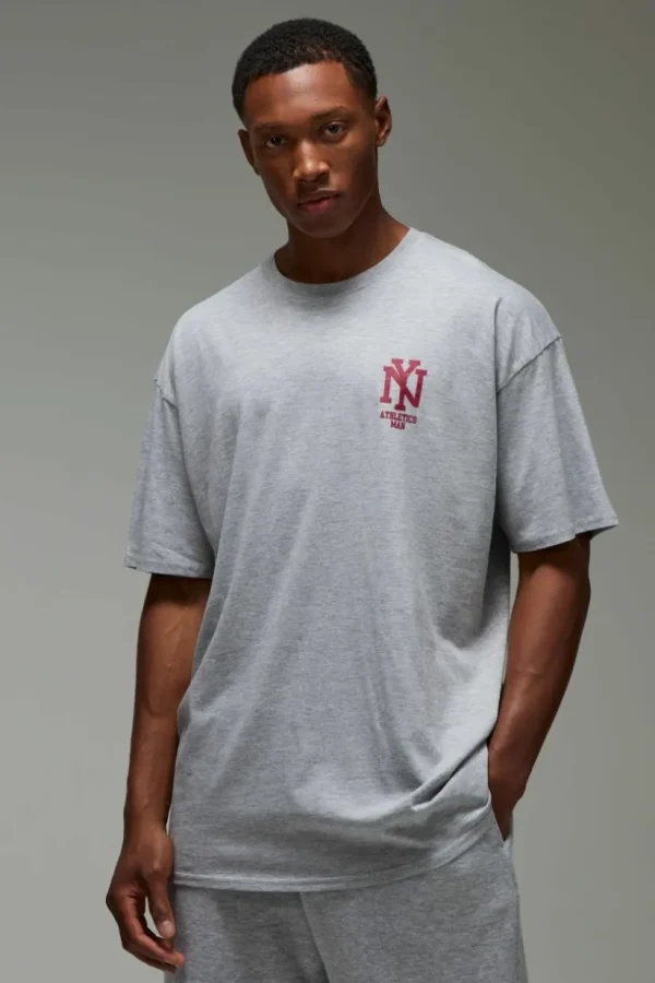 boohooMAN Man Active New York Athletics Man Oversized T-shirt | Gym T-Shirts & Vests | Gym Clothes