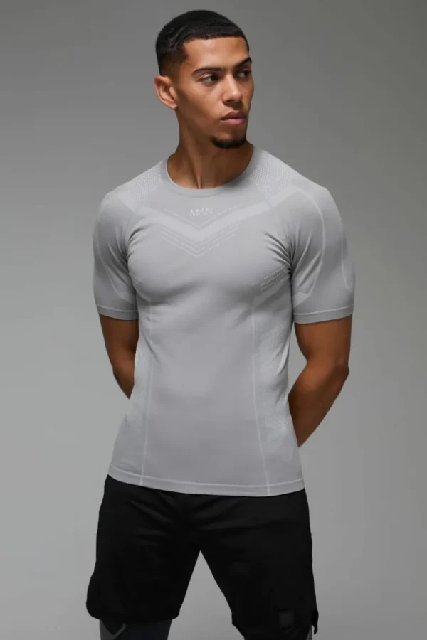 boohooMAN Man Active Seamless Muscle Fit T-shirt | Gym T-Shirts & Vests | Gym Clothes