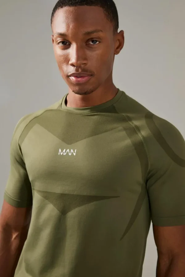 boohooMAN Man Active Seamless Muscle Fit T-shirt | Gym T-Shirts & Vests | Gym Clothes