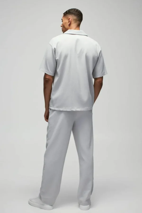 boohooMAN Oversized Short Sleeve Pleated Shirt & Straight Trouser | Sets & Coords