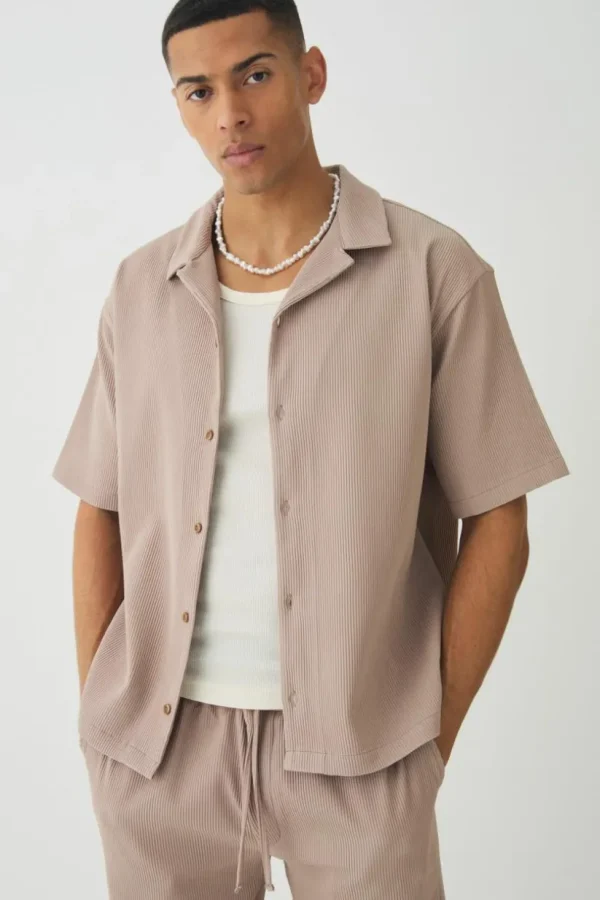 boohooMAN Pleated Short Sleeve Oversized Boxy Shirt | Shirts | Going Out Shirts