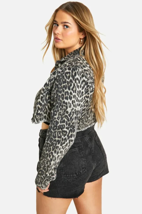 boohoo Plus Cropped Oversized Denim Jacket | Women Shirts | Foundation