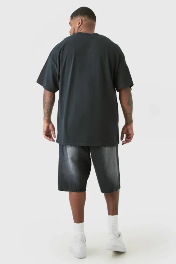 boohooMAN Plus Oversized Mickey Mouse License T-shirt in | T-Shirts