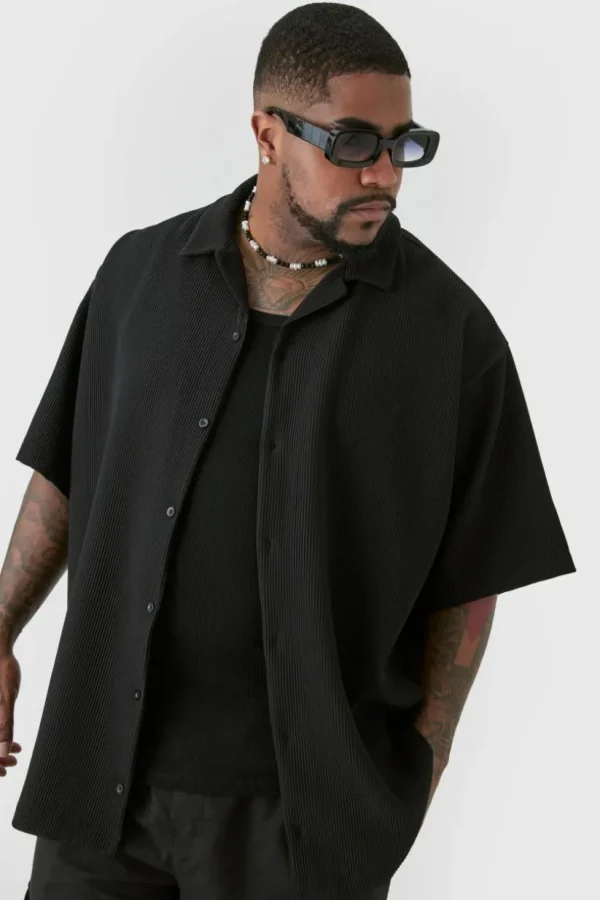 boohooMAN Plus Short Sleeve Revere Oversized Pleated Shirt | Shirts | Going Out Shirts