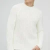 boohooMAN Regular Fit Raglan Detail Ribbed Crew Neck Knit Jumper | Knitwear | Going Out Knitwear