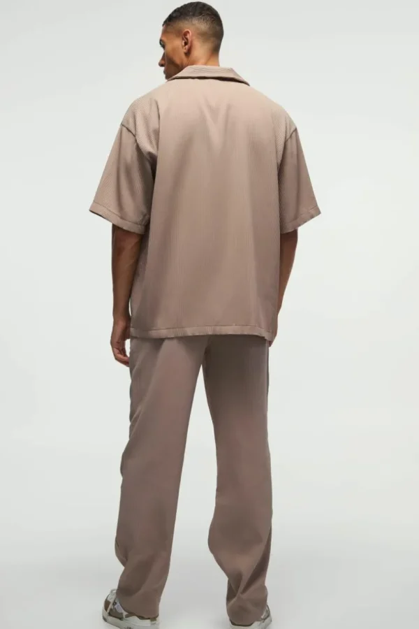 boohooMAN Short Sleeve Revere Oversized Pleated Shirt | Shirts | Going Out Shirts