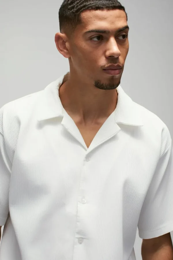 boohooMAN Short Sleeve Revere Oversized Pleated Shirt | Going Out | Shirts