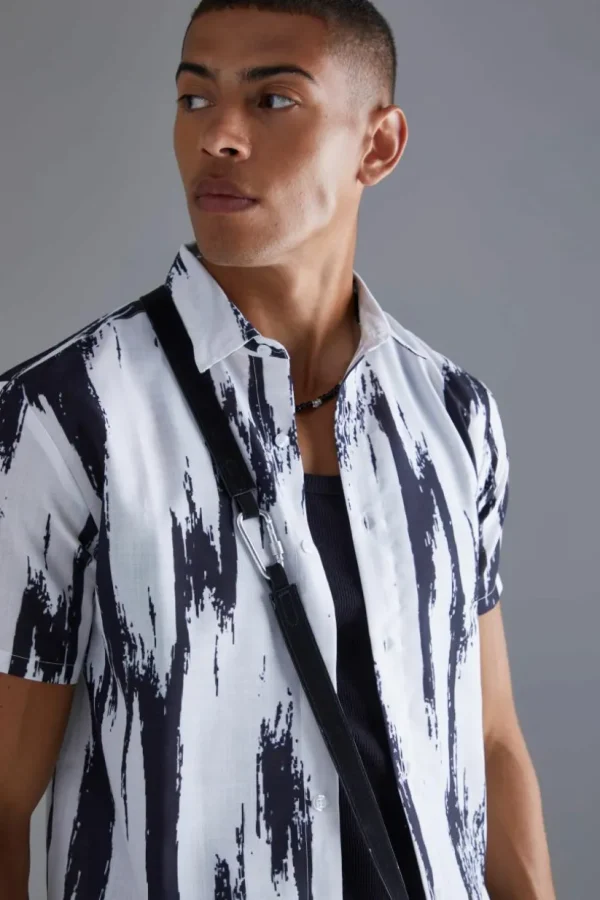 boohooMAN Short Sleeve Slub Large Scale Abstract Shirt | Going Out Tops | Going Out