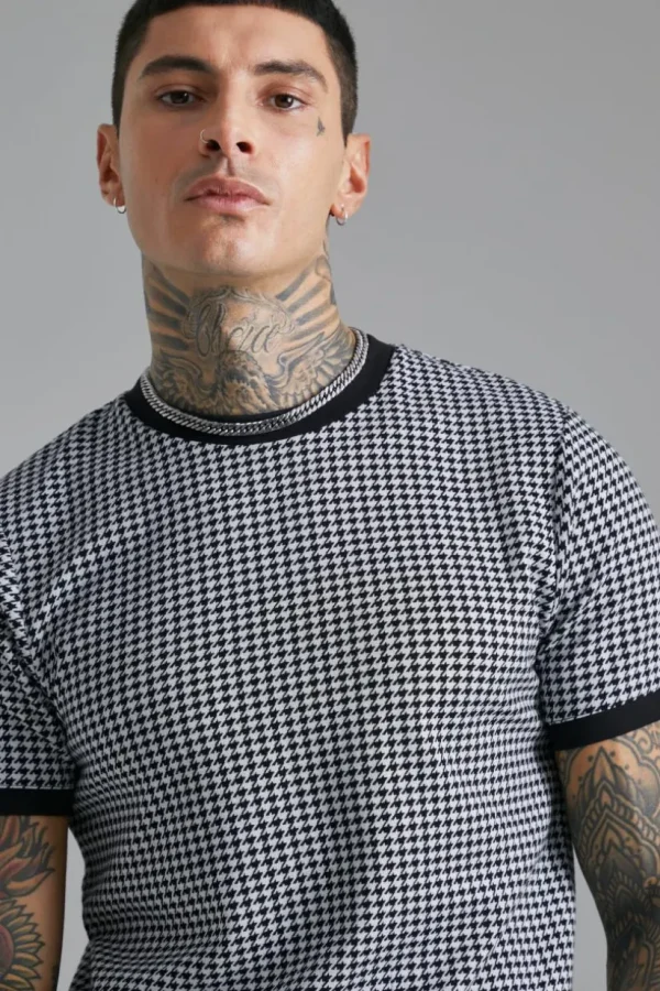 boohooMAN Smart Slim Dogtooth Jacquard Ringer T-shirt | Going Out Tops | Going Out