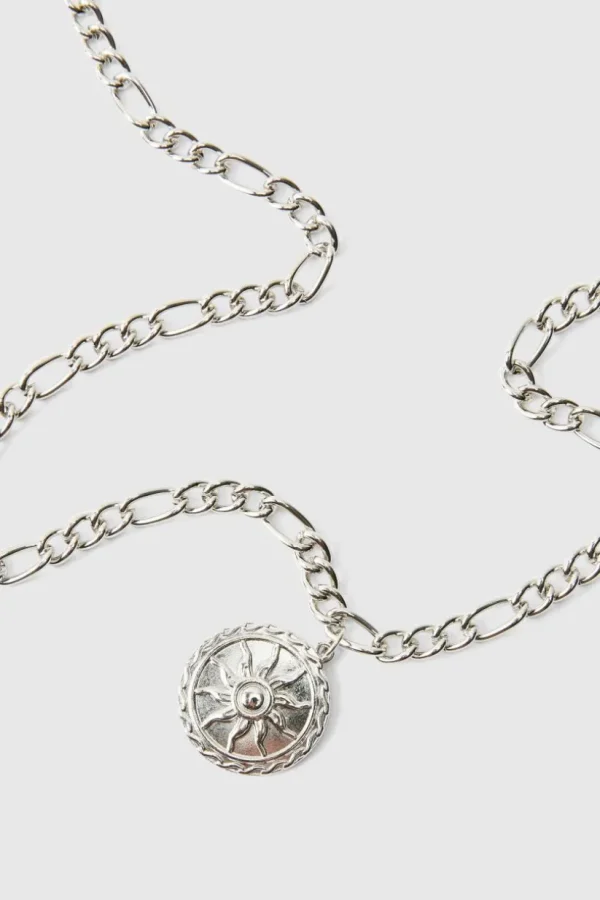 boohooMAN Star Pendant Necklace In | Jewellery & Watches
