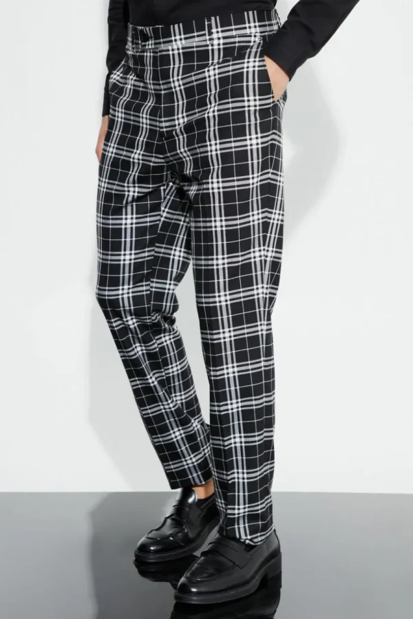 boohooMAN Tall Skinny Fit Mono Tartan Cropped Trouser | Suits & Tailoring | Suits & Tailoring