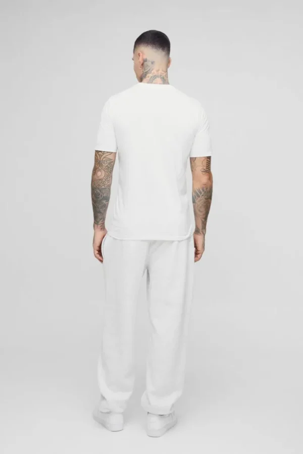 boohooMAN Tall Slim Fit Basic T-Shirt | T-Shirts