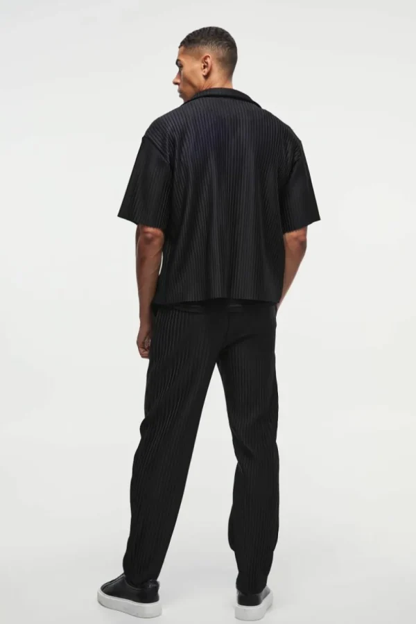 boohooMAN Tapered Fit Elasticated Waist Pleated Trouser | Going Out