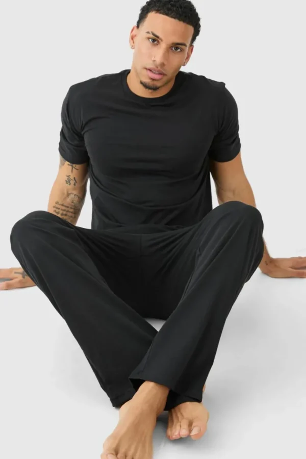 boohooMAN T-shirt & Trouser Lounge Set | Loungewear