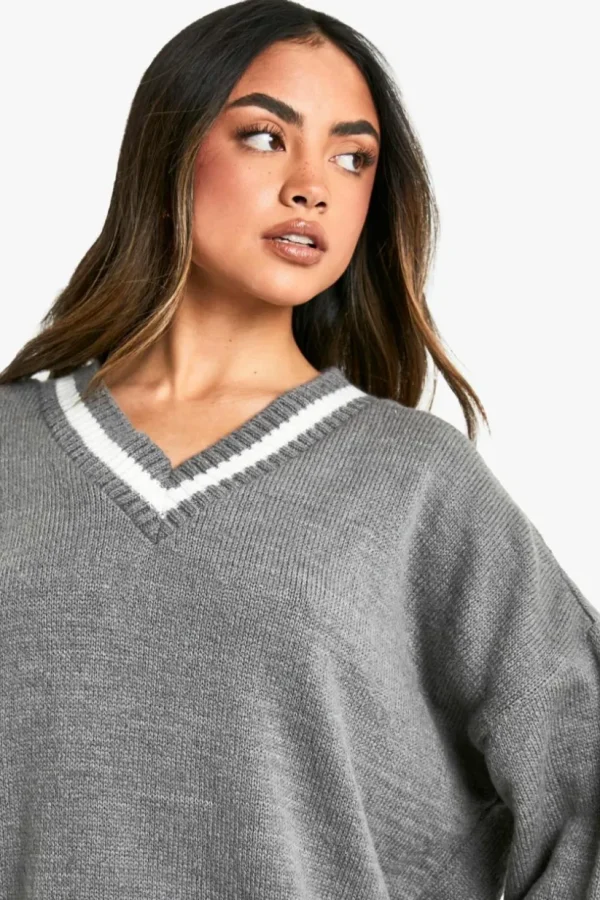 boohoo V neck contrast trim jumper | Women Shirts | Foundation