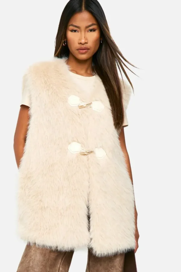 boohoo Vintage Look Faux Fur Toggle Detail Oversized Gilet | Women Shirts | Foundation